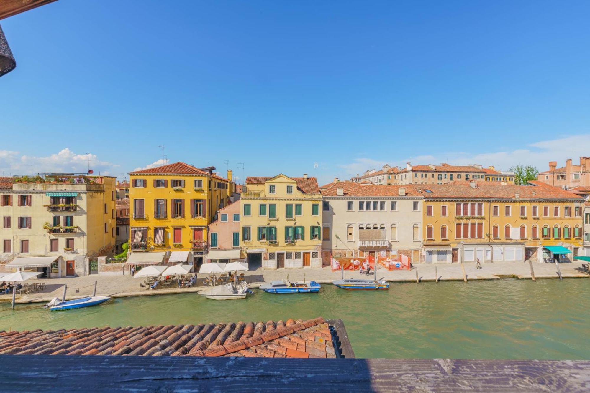 Casa Virginia Direct At The Canal Cannaregio With Own Roof Terrace Venice Luaran gambar